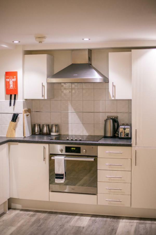 New York Loft Style Serviced Apartment In Liverpool City Centre Buitenkant foto